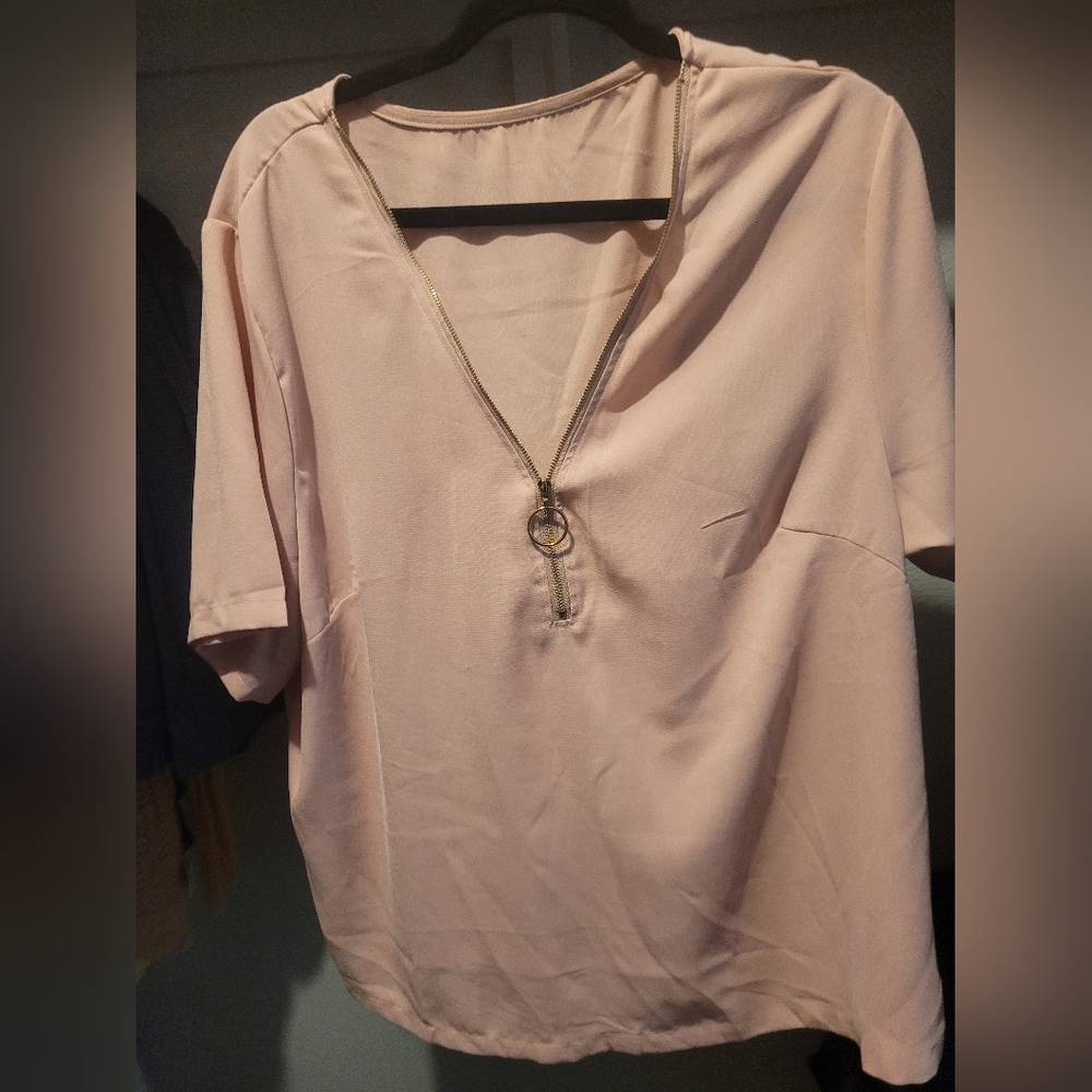 SHEIN Plus Size 3XL Pink Half Zip Blouse Top! Brand New and Unused